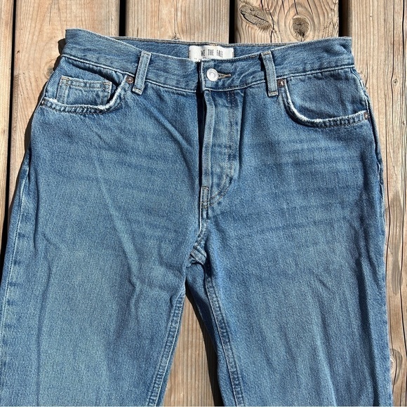 We The Free Distressed Denim Mid Rise Straight Leg Frayed Hem Ankle Jeans - Picture 2 of 10